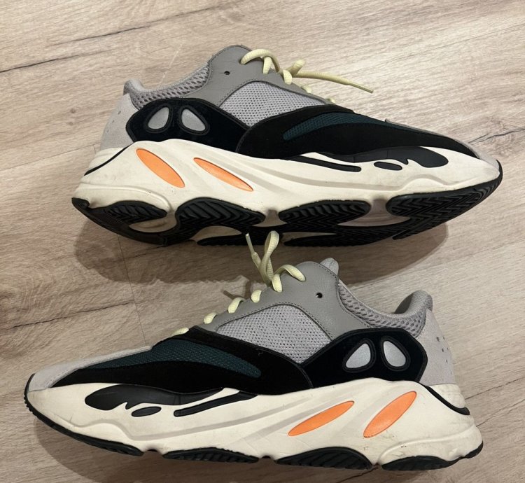 Yeezy 700 Wave Runners