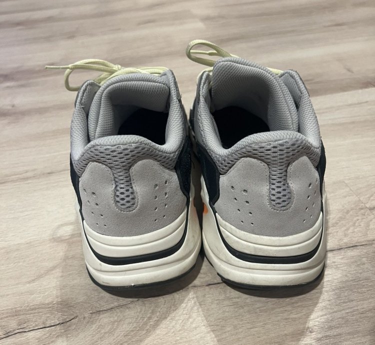 Yeezy 700 Wave Runners