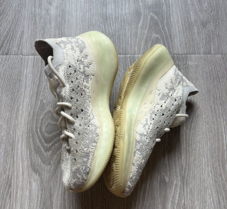 Yeezy Adidas 380 Alien