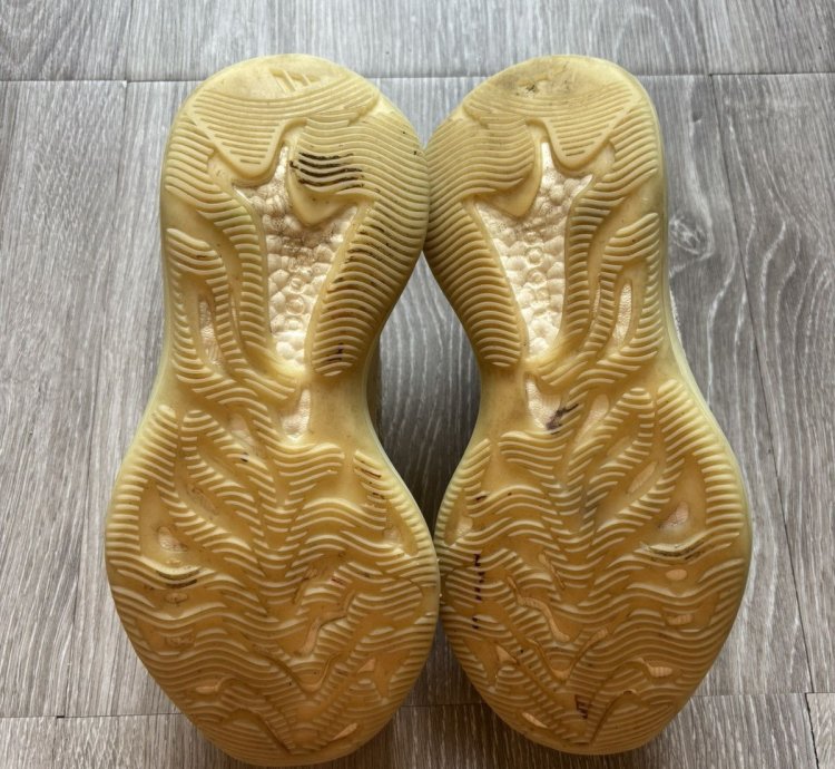 Yeezy Adidas 380 Alien