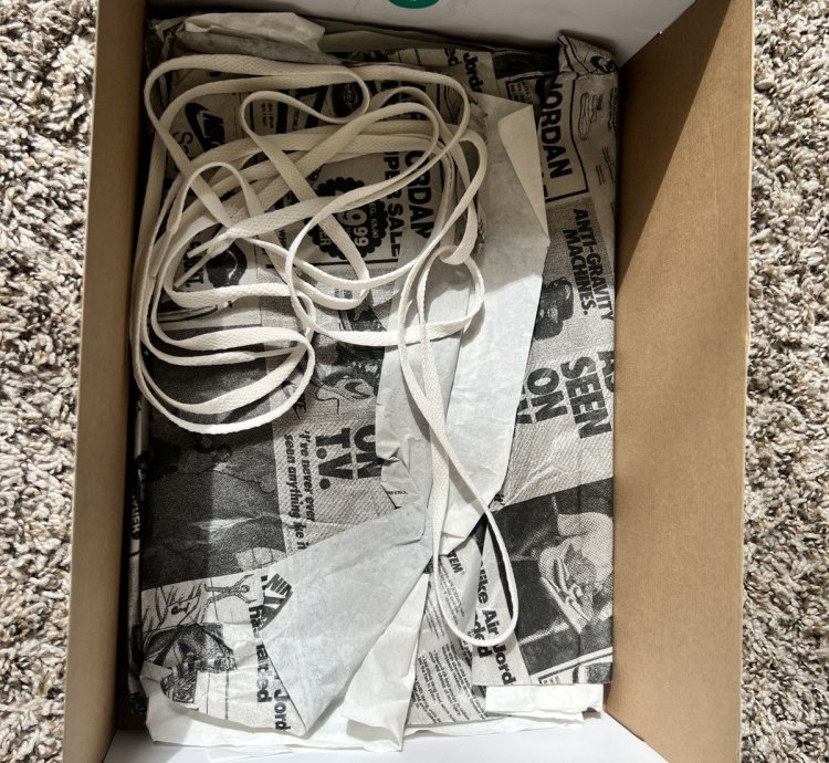 Jordan 1 Retro High Og Chicago Lost And Found