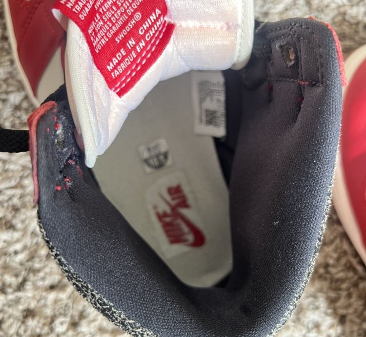 Jordan 1 Retro High Og Chicago Lost And Found