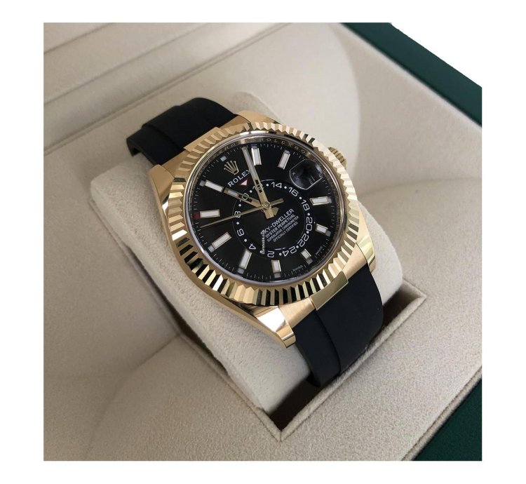 Rolex Sky-dweller Oysterflex Yellow Gold Black Dial 326238-0009 new Unworn