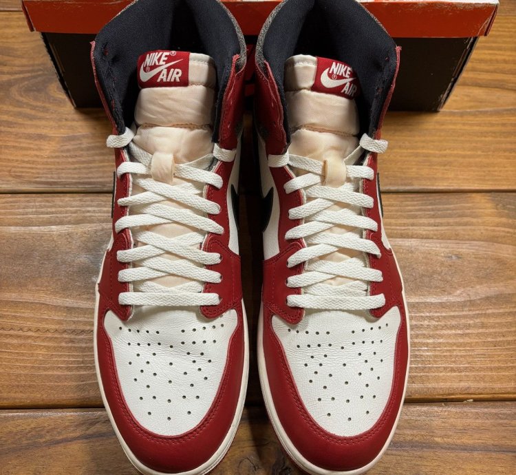 Jordan 1 Retro High Og Chicago Lost Found