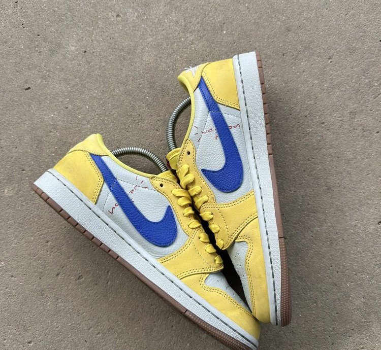 Jordan 1 Retro Low Og Sp Travis Scott Canary Size 8 5 Size 7