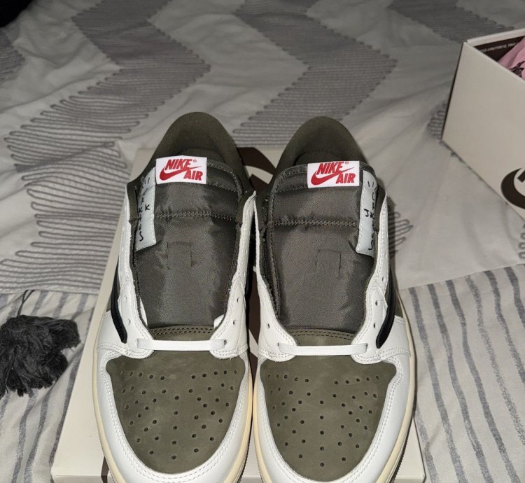 Jordan 1 Retro Low Og Sp Travis Scott Medium Olive