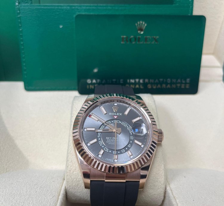 Rolex Sky-dweller Rose Gold 42mm Rhodium Dial Oysterflex 326235