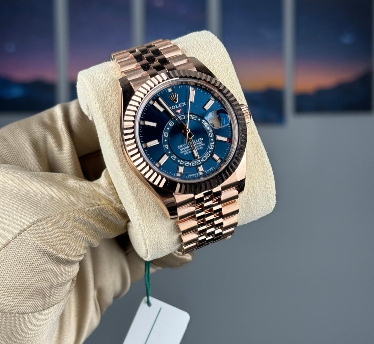 Rolex Sky-dweller Rose Gold Blue Dial Jubilee