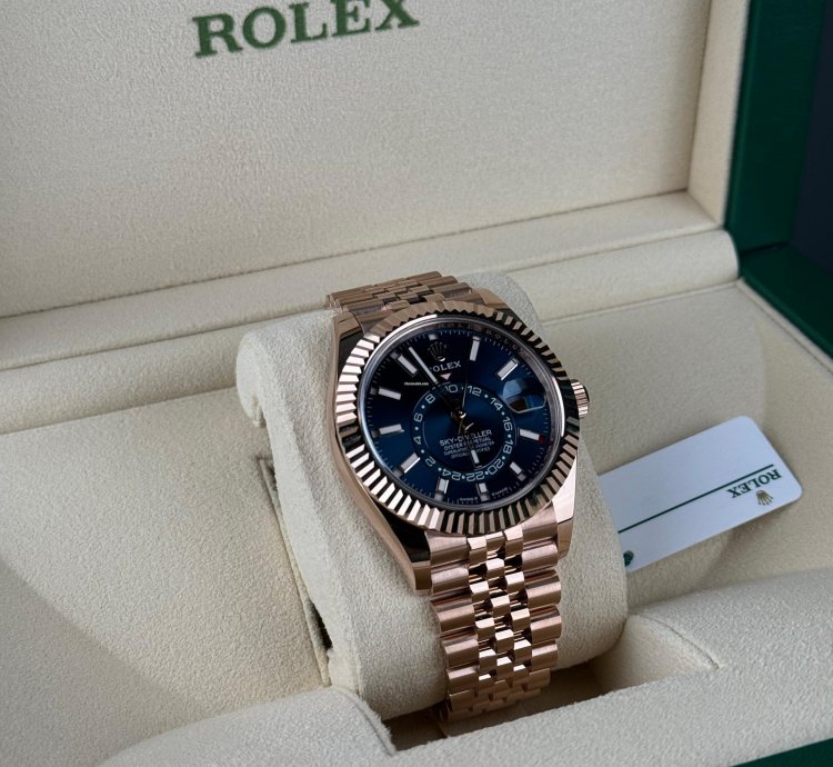 Rolex Sky-dweller Rose Gold Blue Dial Jubilee