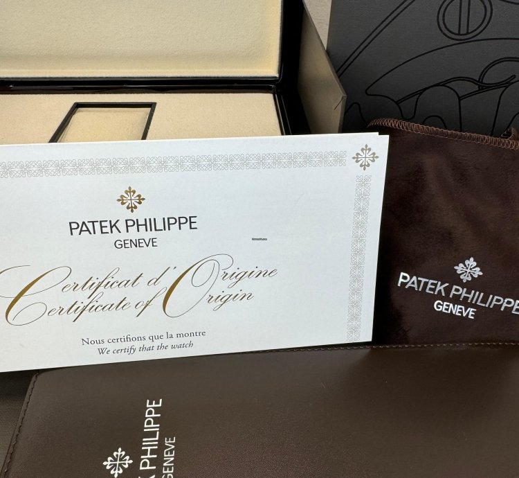 Patek Philippe Annual Calendar Chronograph 5905r-001