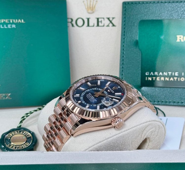 Rolex Sky-dweller Rose Gold Blue Jubilee 2025