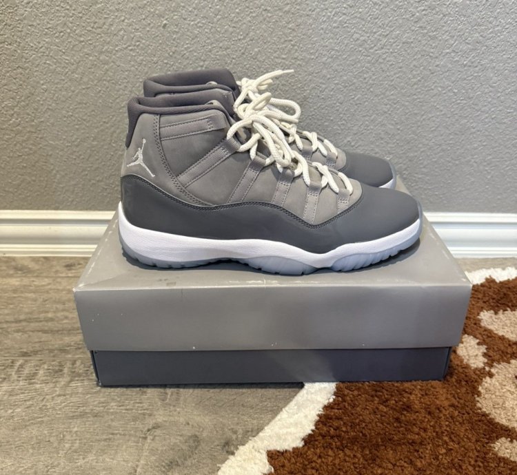 Jordan 11 Cool Greys Size 11 Vnds Og All
