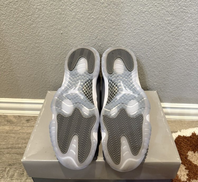 Jordan 11 Cool Greys Size 11 Vnds Og All