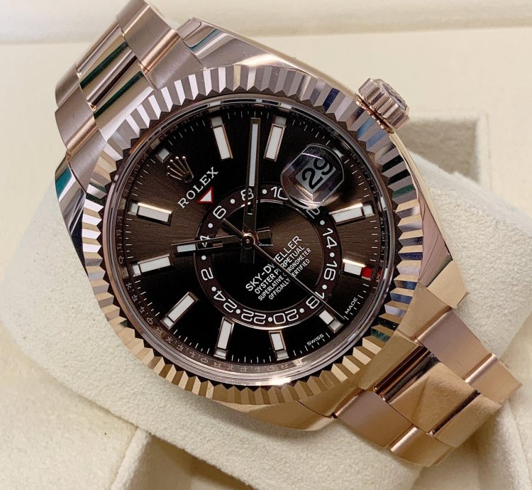 Rolex Sky-dweller Rose Gold Chocolate Dial