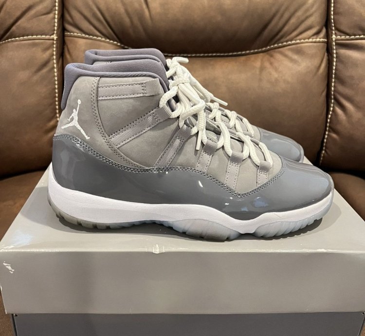 Jordan 11 Retro Cool Grey 2021