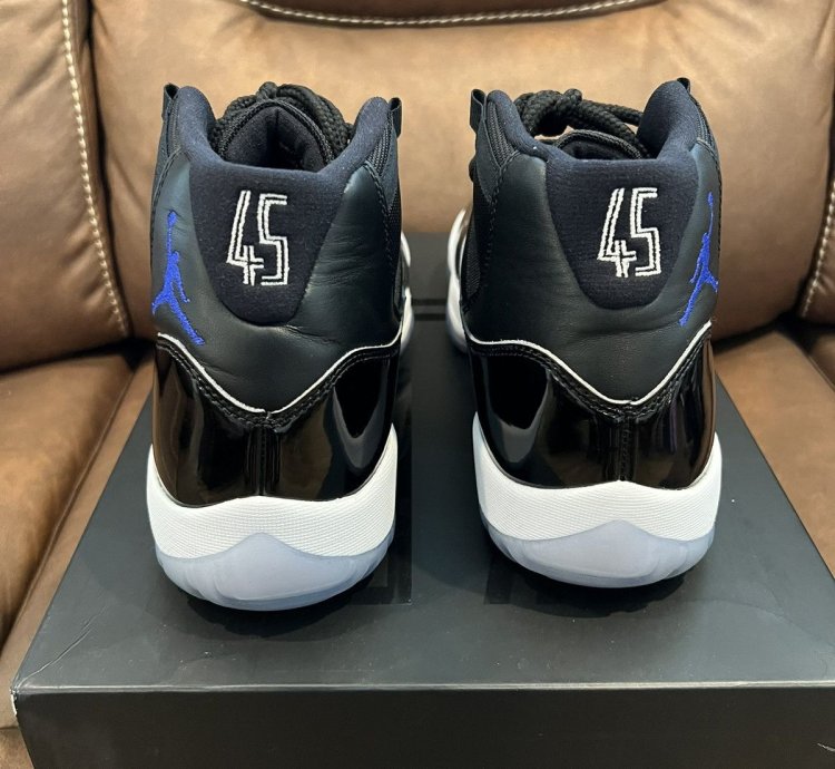 Jordan 11 Retro Space Jam 2016
