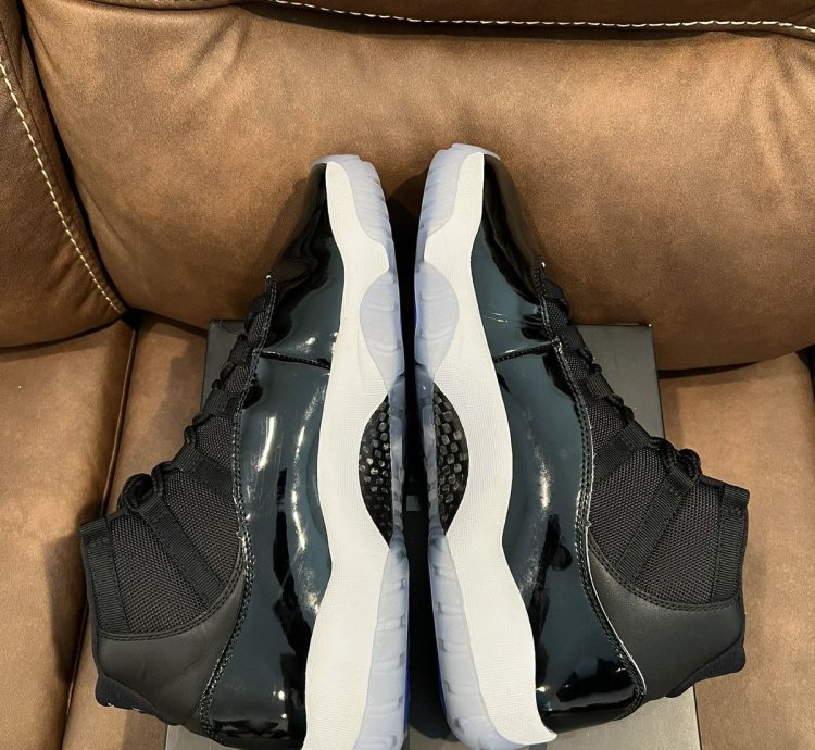 Jordan 11 Retro Space Jam 2016