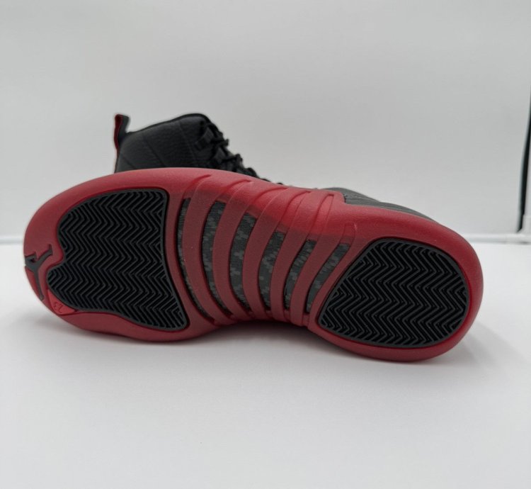 Jordan 12 Retro Flu Game 2025