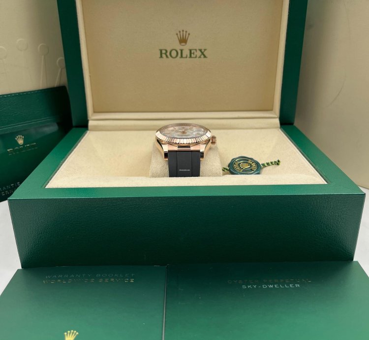 Rolex Sky-dweller Rose Gold Ivory White Index Dial Oysterflex 336235 Unworn 2024