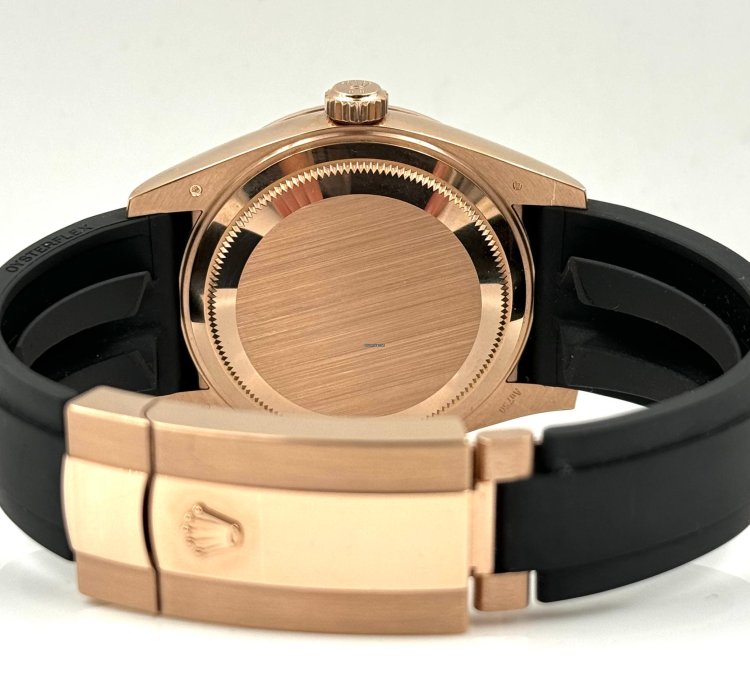Rolex Sky-dweller Rose Gold Sky-dweller Chocolate Brown Index Dial Oysterflex 336235 Unworn 2024