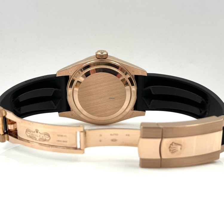 Rolex Sky-dweller Rose Gold Sky-dweller Chocolate Brown Index Dial Oysterflex 336235 Unworn 2024