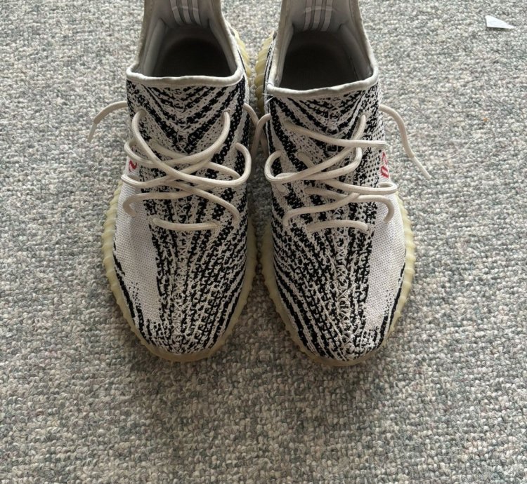 Yeezy 350 Boost Zebra