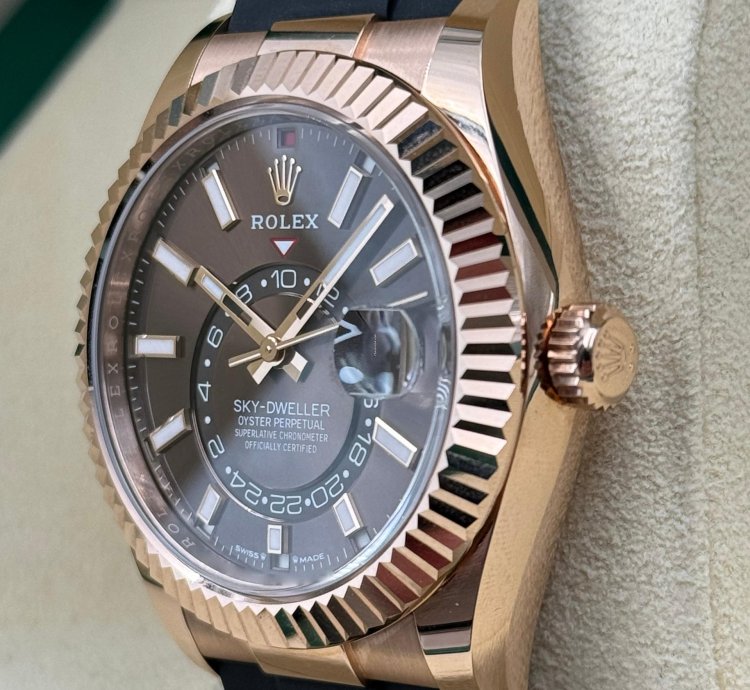 Rolex Sky-dweller Rose Gold Sky-dweller Chocolate Brown Index Dial Oysterflex 336235 Unworn 2024