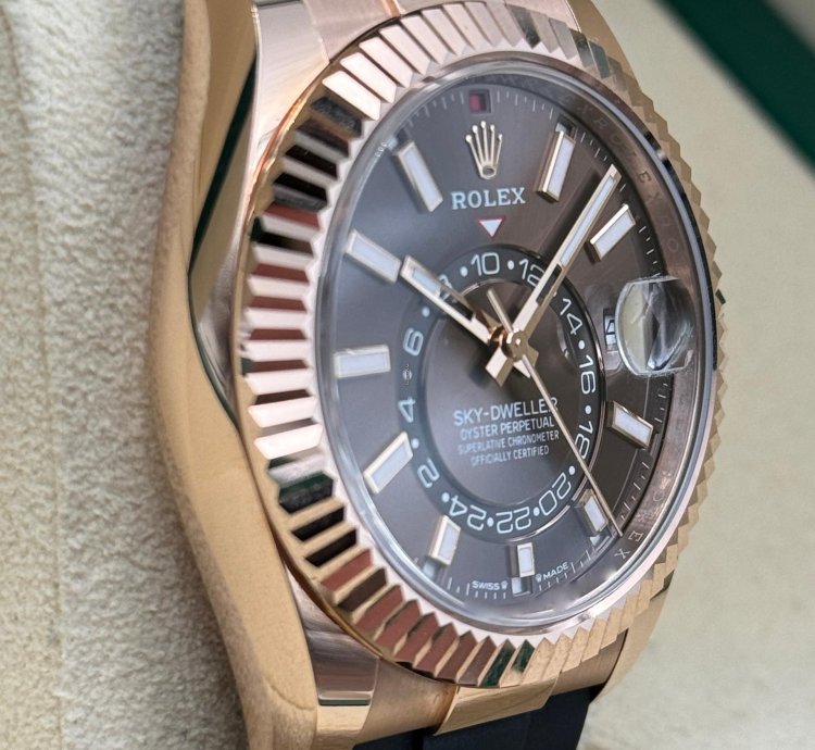 Rolex Sky-dweller Rose Gold Sky-dweller Chocolate Brown Index Dial Oysterflex 336235 Unworn 2024