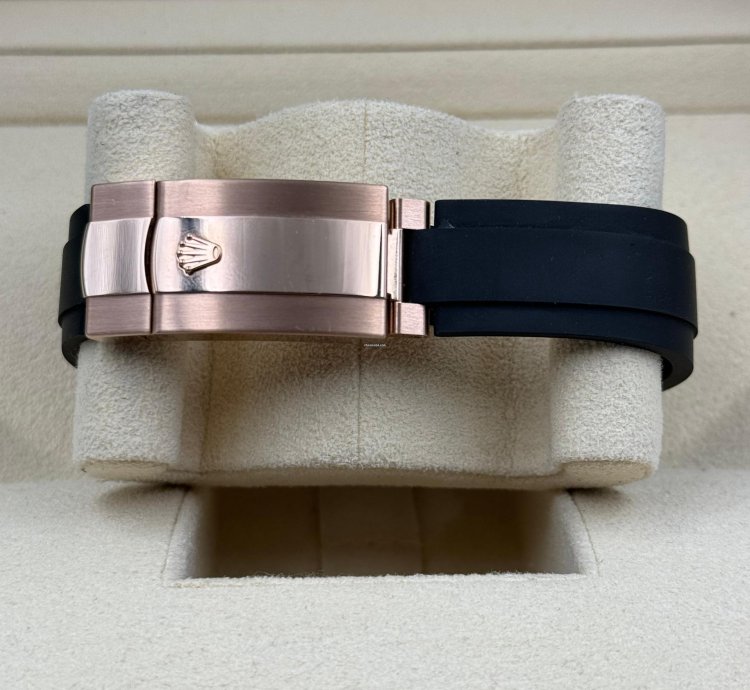 Rolex Sky-dweller Rose Gold Sky-dweller Chocolate Brown Index Dial Oysterflex 336235 Unworn 2024