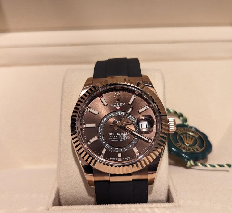 Rolex Sky-dweller Rose Gold Sky-dweller Chocolate Dial
