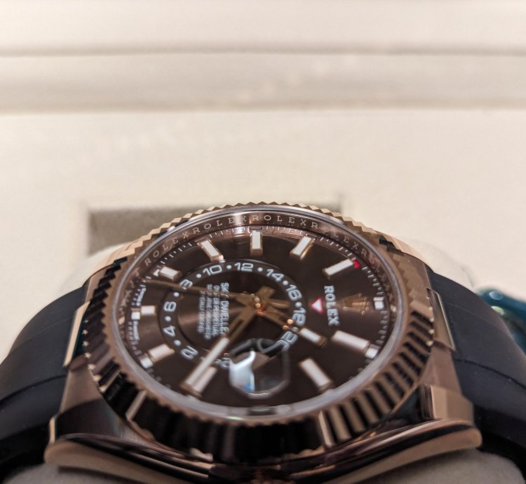 Rolex Sky-dweller Rose Gold Sky-dweller Chocolate Dial
