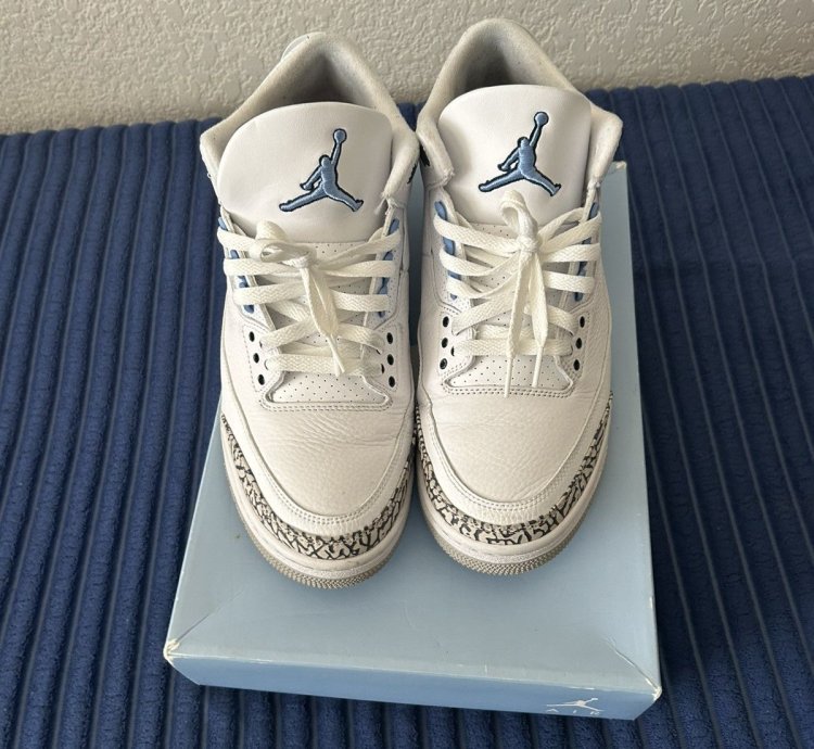 Jordan 3 Unc