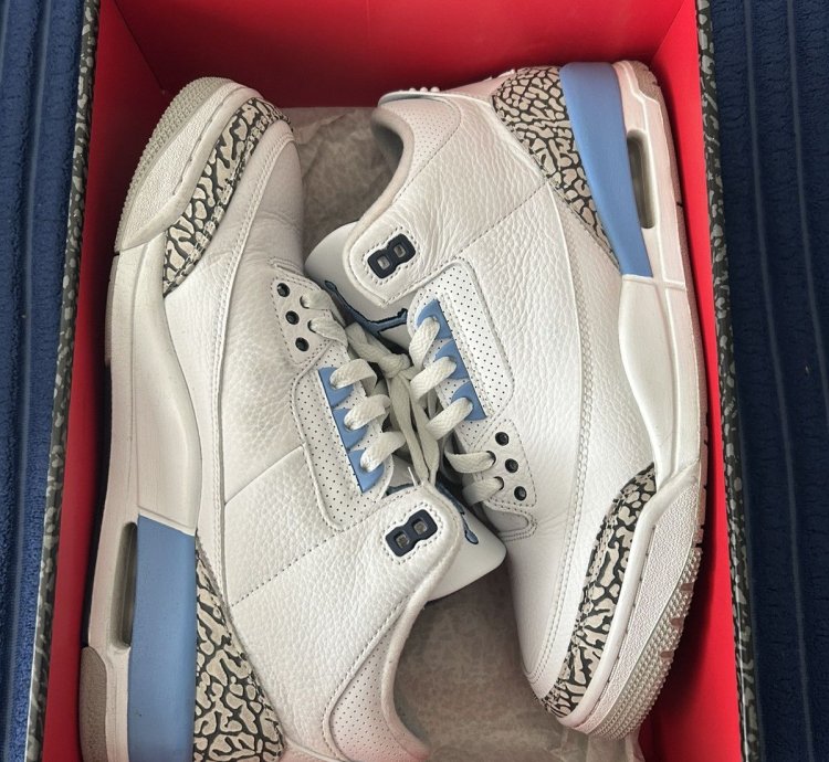Jordan 3 Unc
