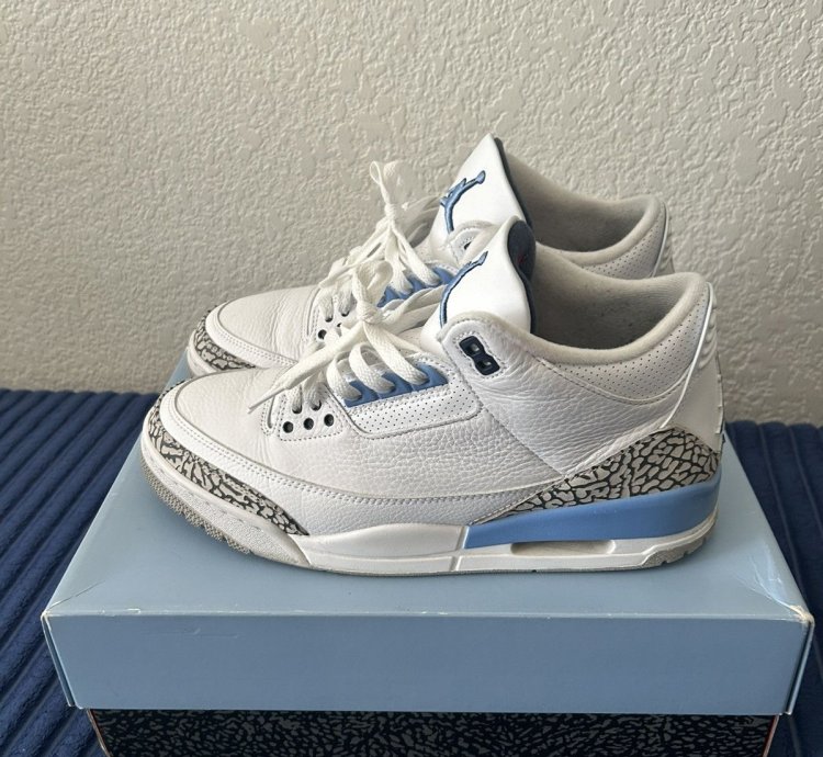 Jordan 3 Unc