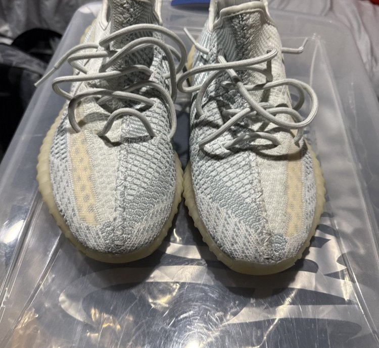 Yeezy 350 Cloud White