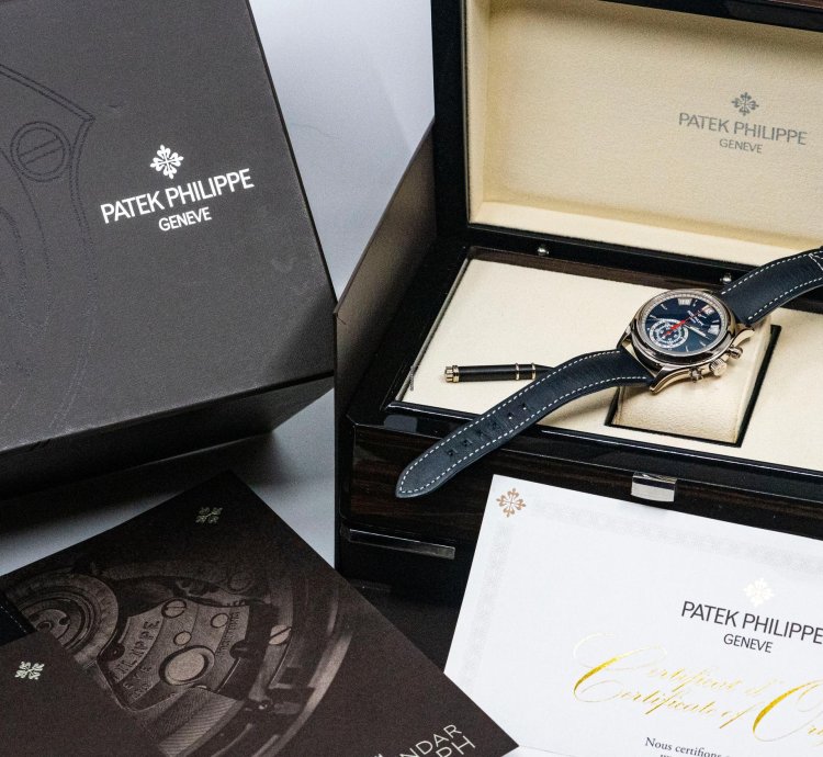 Patek Philippe Annual Calendar Chronograph 5960g Blue Dial Full Set 2022 18k Whitegold