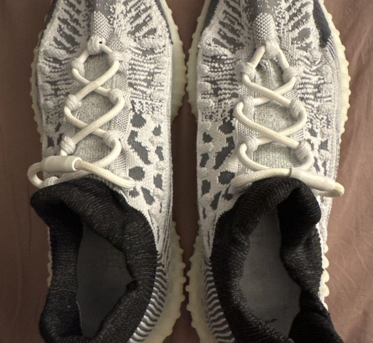 Yeezy 350 Cmpct - Black White - Panda