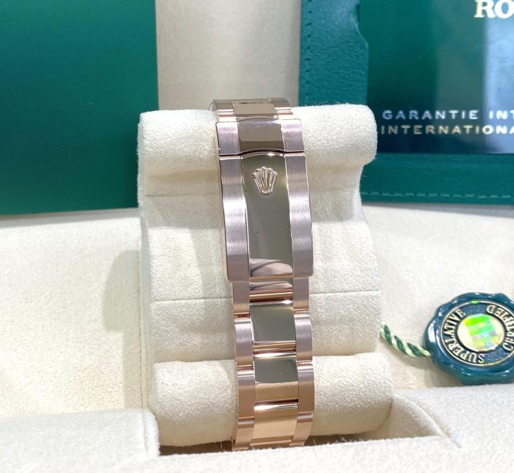 Rolex Sky-dweller Rose Gold White Dial 2022 Full Set