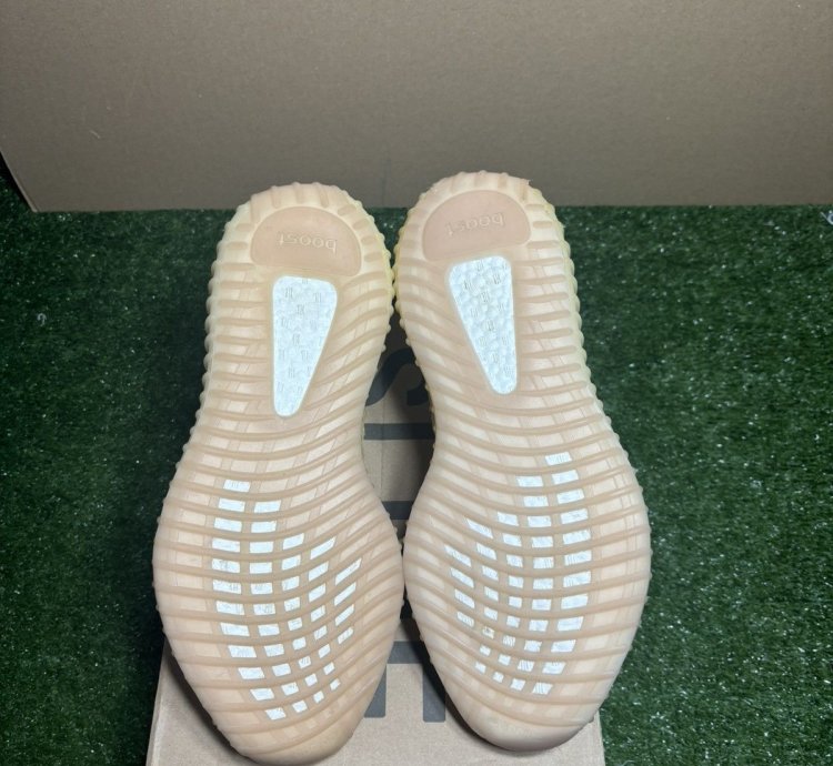 Yeezy 350 Linen