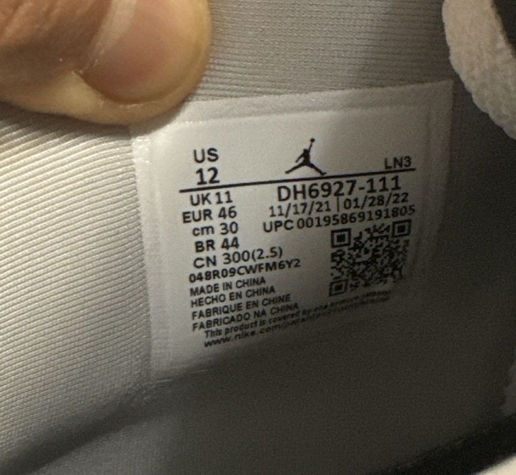 Jordan 4 Military Black