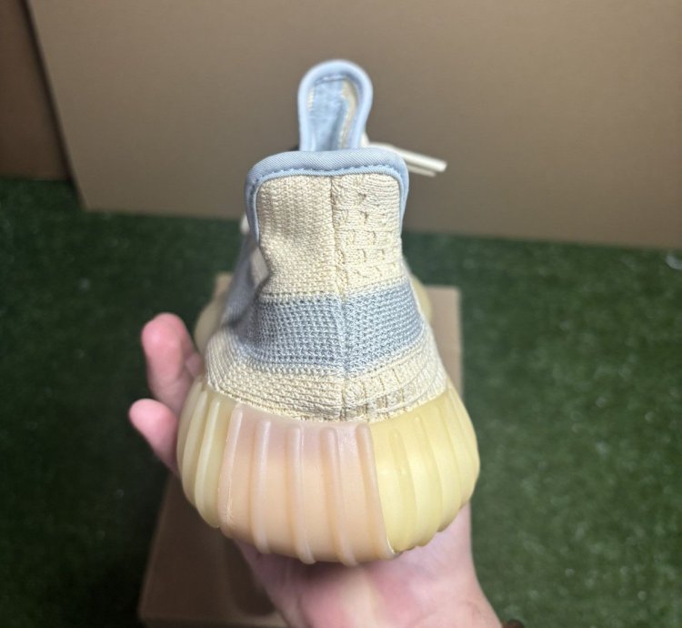 Yeezy 350 Linen