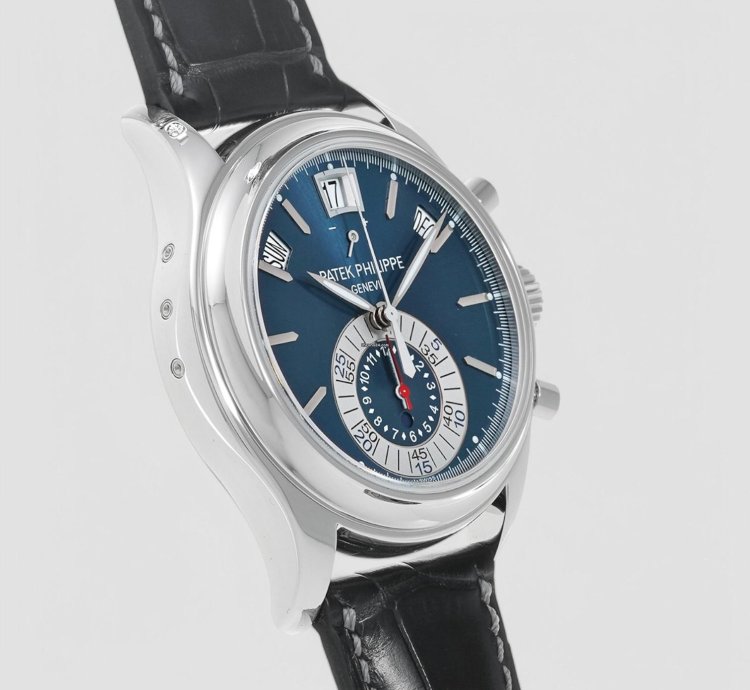 Patek Philippe Annual Calendar Chronograph 5960p Chronograph Platinum Blue Dial