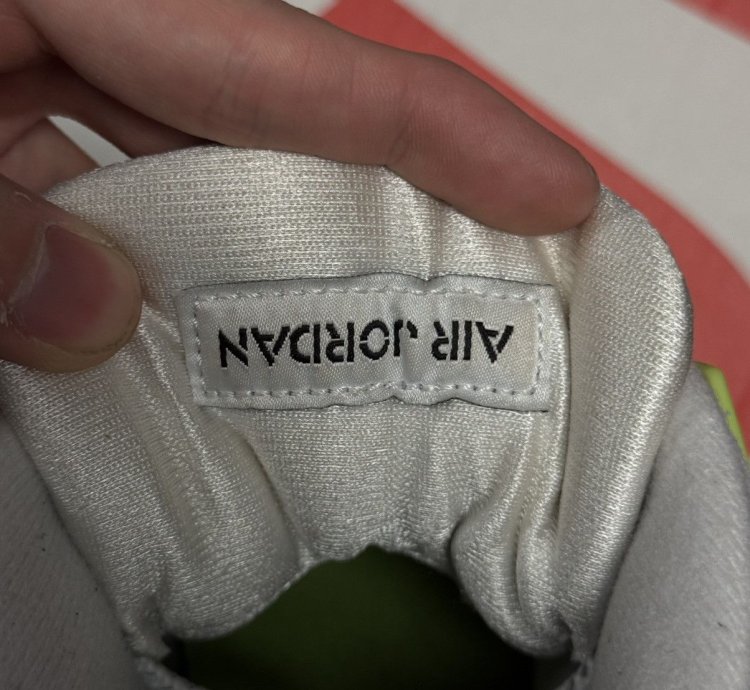 Jordan 4 Neon Size 13 Replacement Box Clean