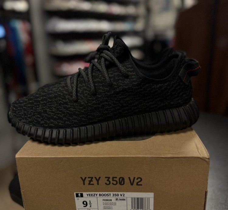 Yeezy 350 Og Original Pirate Black Size 10 bb5350