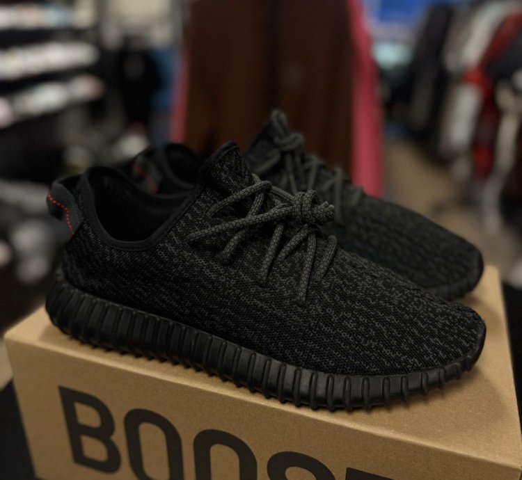 Yeezy 350 Og Original Pirate Black Size 10 bb5350