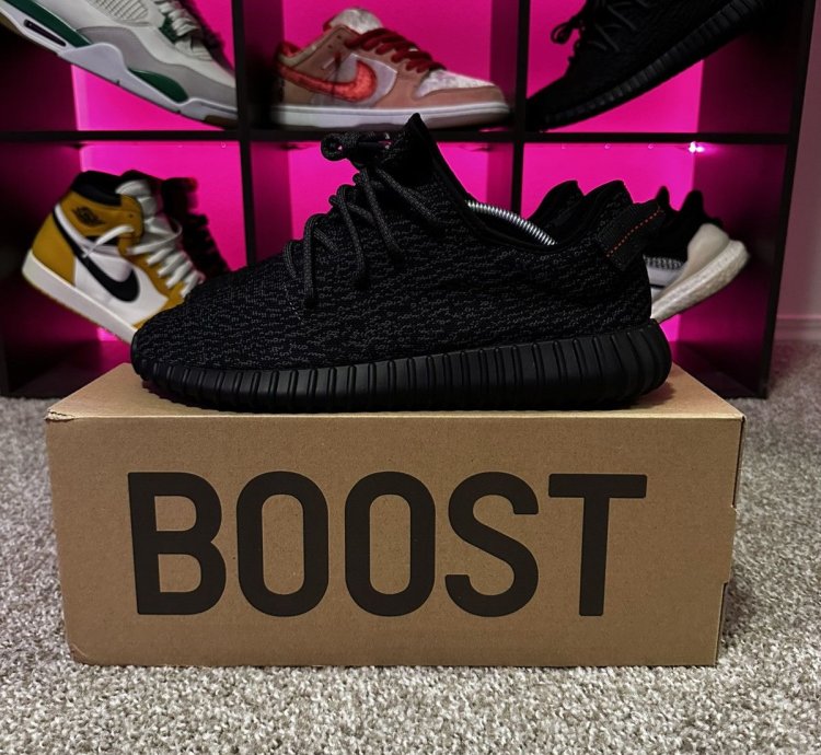 Yeezy 350 Pirate Black