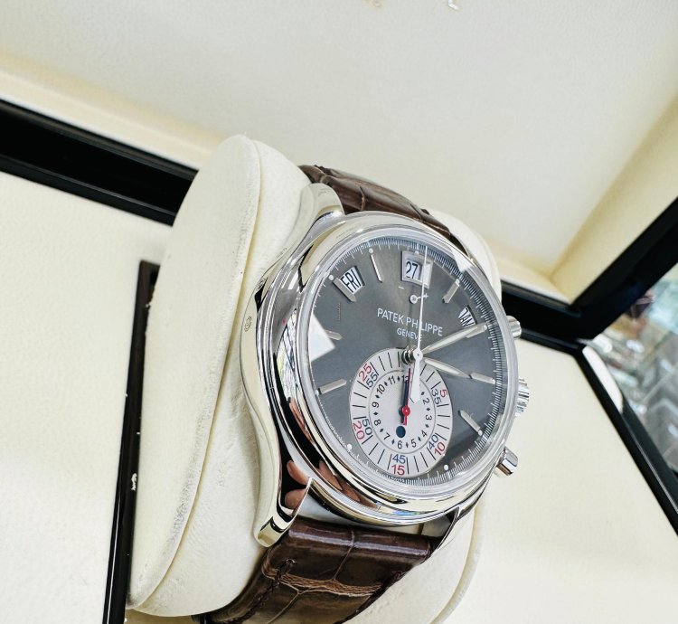 Patek Philippe Annual Calendar Chronograph 5960p Platinum Grey Dial 40mm Auto Watch Box Paper