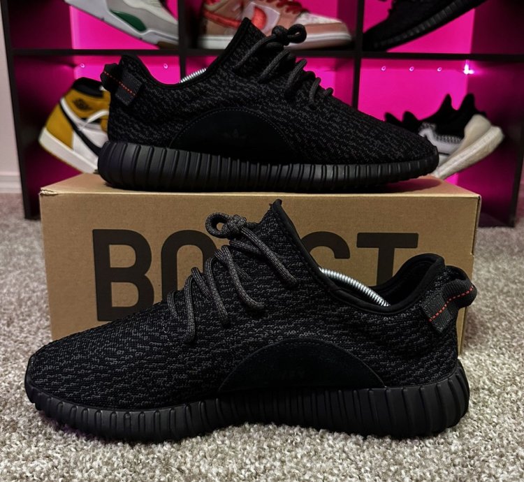 Yeezy 350 Pirate Black
