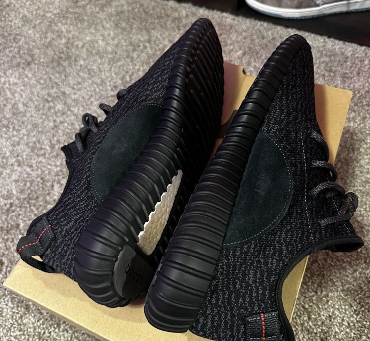 Yeezy 350 Pirate Black