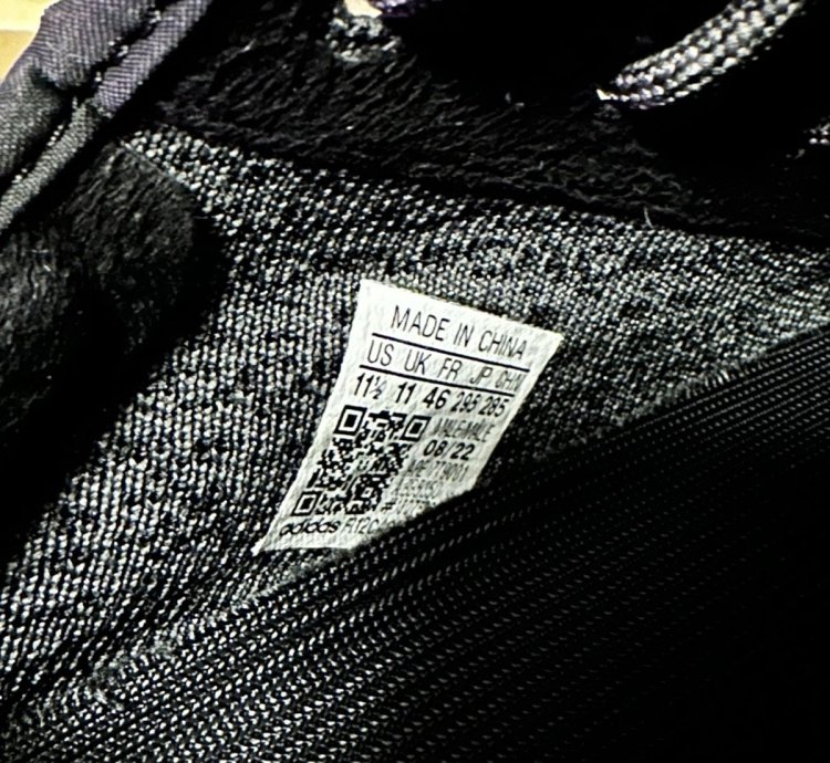 Yeezy 350 Pirate Black